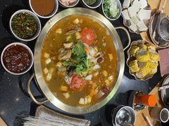 -顶顶汤火牛排火锅·经典铜锅涮肉