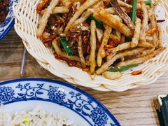 -江城燕子大排档(江汉路步行街店)