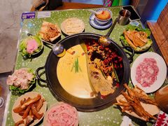-五里关火锅(上海鑫耀·光环Live店)
