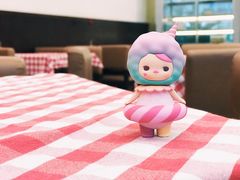 -红宝石·鲜奶小方·海派西点房(南丹店)