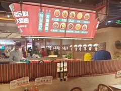 -老牌坊云南鱼豆花火锅(哈西万达店)