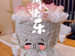 -梅龙镇广场