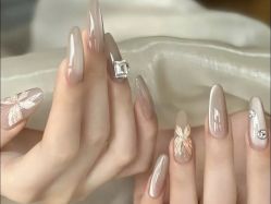 -安吉拉·纤纤玉指美甲美睫创意中心