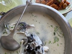 -雪湖煜辰鱼头老店(雪野湖店)