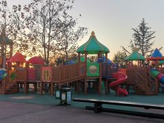 游乐设施-羊亭河湿地公园