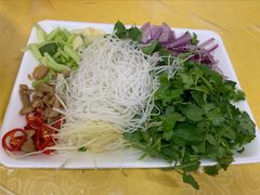 -官塘陈记鱼生·潮汕砂锅粥·牛肉火锅(潮枫路总店)