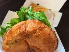 招牌秘制鸡腿堡-必胜客(吾悦广场店)