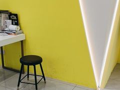 -J-Optical佳视明眼镜·蔡司视觉(青岛金茂览秀城店)