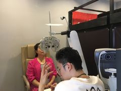 -肆兮眼镜·蔡司·徕卡战略合作店(大坪店)