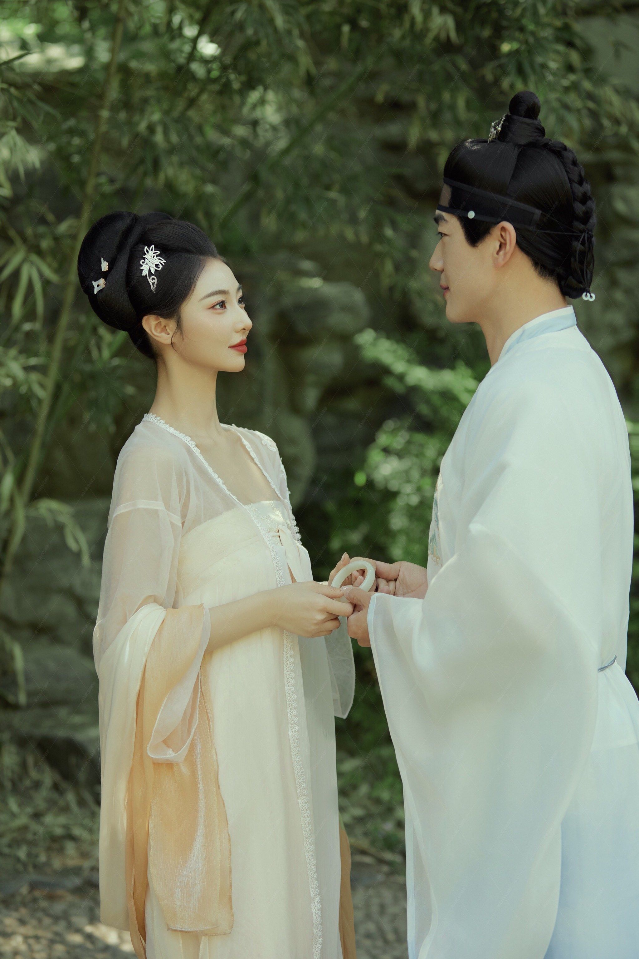 小说有完结篇,我们没有🍃北京情侣古装写真