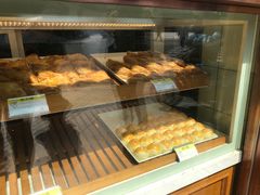 面包甜点陈列柜-老大昌(淮海中路店)