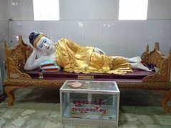 -ခြောက်ထပ်ကြီးရွှေသာလျောင်းဘုရားကြီး