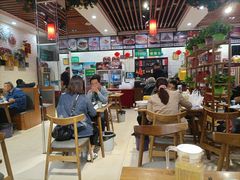 大堂-肠王卤煮(西单食宝街店)