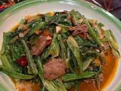 小青菜牛肉-兔槽江湖菜·重庆璧山兔(水围店)