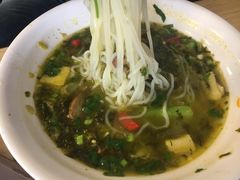 肥肠米线-魏家凉皮(中央广场店)