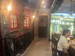 -东口码头·烧鸽子·鱼头泡饼·地方菜(金鹰悦城店)
