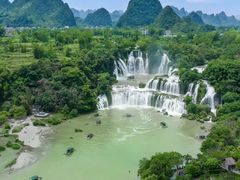 -德天跨国瀑布景区
