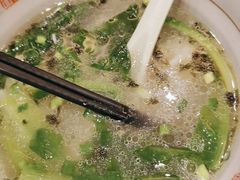 -呼啦面馆·头牌豌杂面(珠江国际B区店)