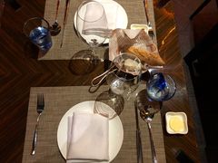 -YUE·6·西式融合餐厅(外滩六号店)