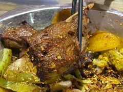 -嘎嘎鸭下巴·爆辣干锅(明教寺店)