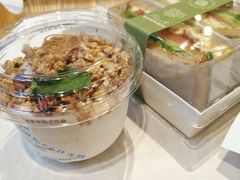 -巴黎贝甜(大宁国际商业广场店)