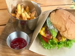 -BURGER BRO'S