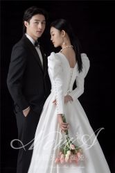 -易摄影婚纱摄影工作室