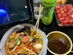 -李记特色罐罐米线(重庆中环大厦店)