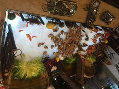 -大中华希尔顿酒店-念自助餐·嗨啤·小龙虾