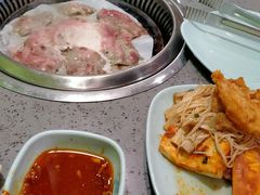 -金滏山烤肉·海鲜·火锅自助餐厅(襄阳万达店)