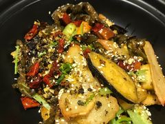 香辣什锦-十二舍·湯物素煮(江泰潤政店)