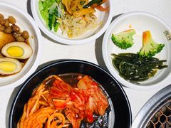 餐前小菜-本家韩国烤肉(青岛万象城店)