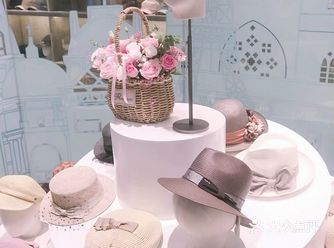 发现一家超好看的帽子店