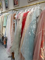 -一揽芳华汉服旗袍体验馆(拙政园店)