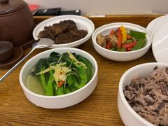 -雪梅月子中心(华侨城店)