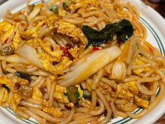 豆花米粉-云海肴·汽锅鸡·云南代表菜(天山百盛优客店)