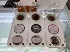 -UNI UNI(环亚凯瑟琳店)