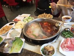 鸳鸯锅-朱氏胖子烂火锅(洪崖洞店)