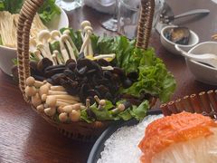 -东海怡品海鲜豆捞(舟宿夜江店)