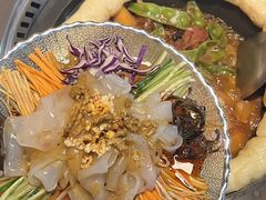 -哈尔滨烧烤·山河村铁锅炖(交大店)