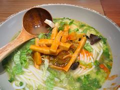-百春原湖南牛肉粉(百联世纪店)