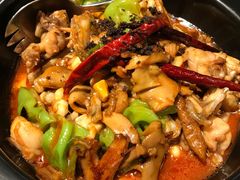 -云海肴·汽锅鸡·云南菜(天山百盛优客店)