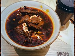 -呼啦面馆·头牌豌杂面(爱琴海店)