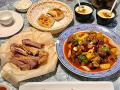 -巴扎美食·新疆菜·西域歌舞表演餐厅(新疆大厦店)