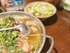 跷脚牛肉-谢老五跷脚牛肉·非遗传承店