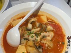 -渝是乎酸菜鱼·川渝小炒(新世界百货望京店)