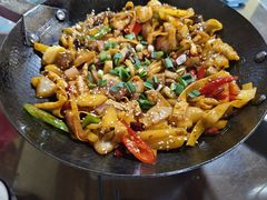 -富正毅三下锅(体育馆店)