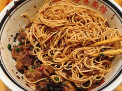 麻辣鸭子和麻辣牛肉双拼-李易面馆(树木岭店)