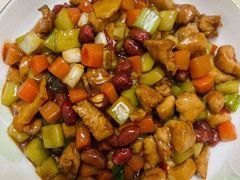 -巍山𤆵肉饵丝