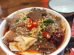 -炉小二铜锅牛蛙•川湘菜(三里屯店)